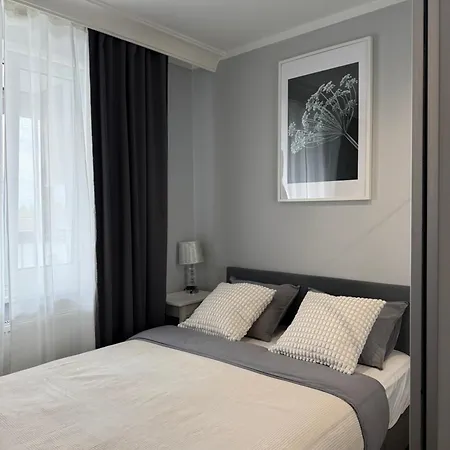 Appartement Rent 3 *